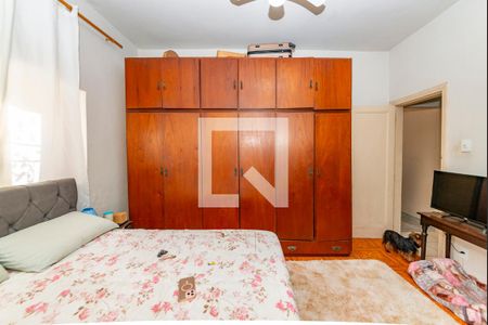 Suíte de casa à venda com 3 quartos, 420m² em Carlos Prates, Belo Horizonte