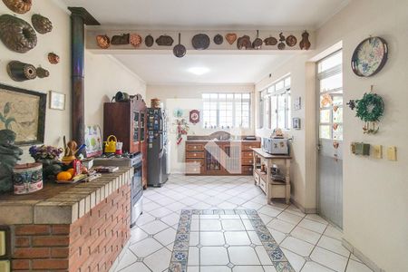Cozinha de casa à venda com 3 quartos, 400m² em Santa Tereza, Porto Alegre
