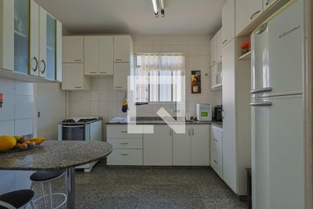 Cozinha de apartamento à venda com 3 quartos, 135m² em Gutierrez, Belo Horizonte