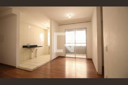 Sala/Cozinha de apartamento à venda com 2 quartos, 50m² em Vila Metalúrgica, São Paulo
