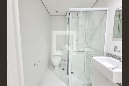 Banheiro de kitnet/studio para alugar com 1 quarto, 25m² em Butantã, São Paulo