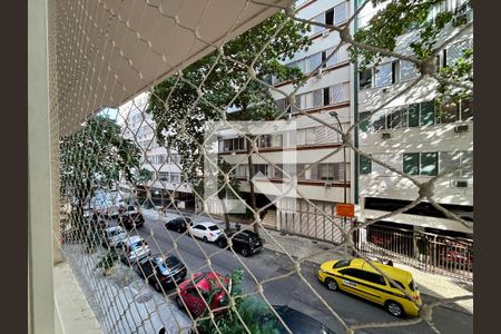 Vista da Sala de apartamento à venda com 2 quartos, 73m² em Copacabana, Rio de Janeiro