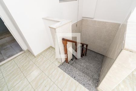 Hall do 2º andar de casa para alugar com 2 quartos, 150m² em Irajá, Rio de Janeiro
