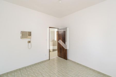 Quarto 1 de casa para alugar com 2 quartos, 150m² em Irajá, Rio de Janeiro