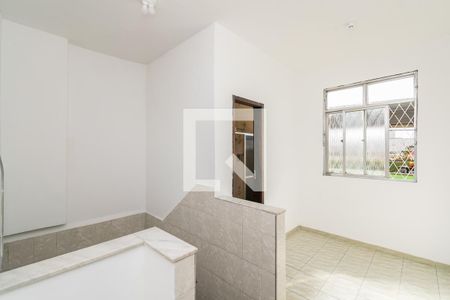 Hall do 2º andar de casa para alugar com 2 quartos, 150m² em Irajá, Rio de Janeiro