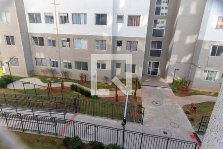 Vista da Sala de apartamento para alugar com 2 quartos, 32m² em Fazenda Caguaçu, São Paulo