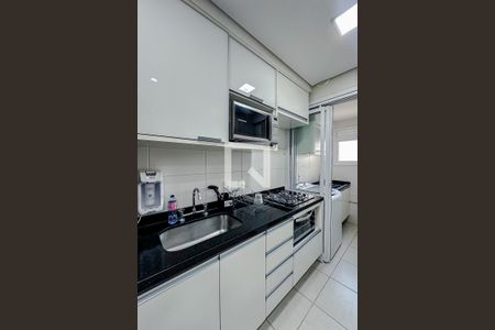 Cozinha de apartamento para alugar com 1 quarto, 52m² em Vila Regente Feijó, São Paulo