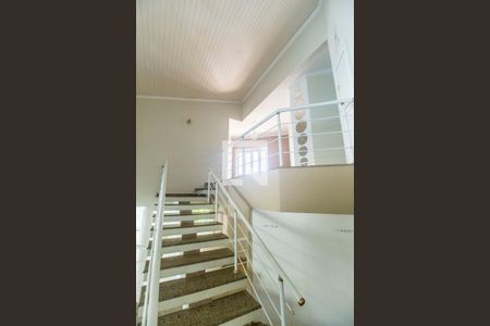 Escada de casa de condomínio à venda com 4 quartos, 515m² em Alphaville, Santana de Parnaíba