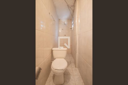 Banheiro Social de casa para alugar com 1 quarto, 40m² em Ayrosa, Osasco