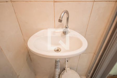 Banheiro Social de casa para alugar com 1 quarto, 40m² em Ayrosa, Osasco