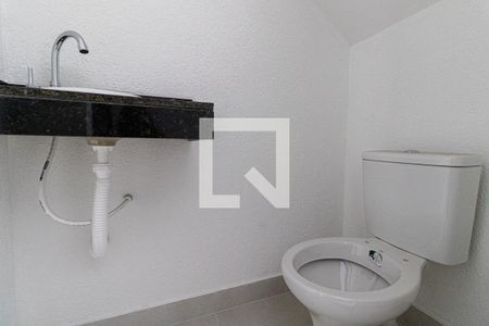 Banheiro de Serviço de casa à venda com 2 quartos, 91m² em Vila Ré, São Paulo