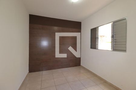 Quarto de casa para alugar com 1 quarto, 40m² em Vila Aquilino, Santo André