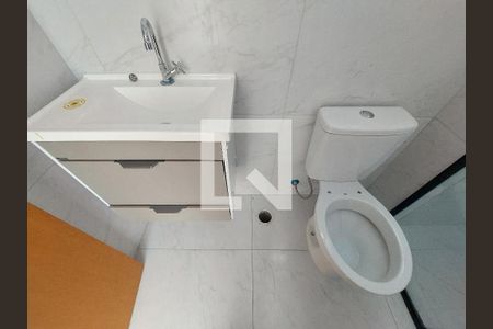 Banheiro de apartamento à venda com 1 quarto, 28m² em Cupecê, São Paulo