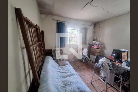 Casa à venda com 3 quartos, 200m² em Socorro, São Paulo