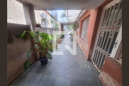 Casa à venda com 3 quartos, 200m² em Socorro, São Paulo