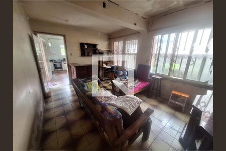 Casa à venda com 3 quartos, 200m² em Socorro, São Paulo