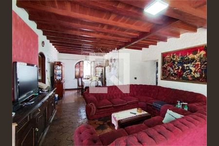 Casa à venda com 3 quartos, 400m² em Interlagos, São Paulo