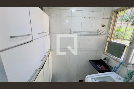 Apartamento à venda com 2 quartos, 58m² em Jardim Santa Josefina, São Paulo