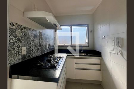 Cozinha de apartamento à venda com 1 quarto, 55m² em Centro, Campinas