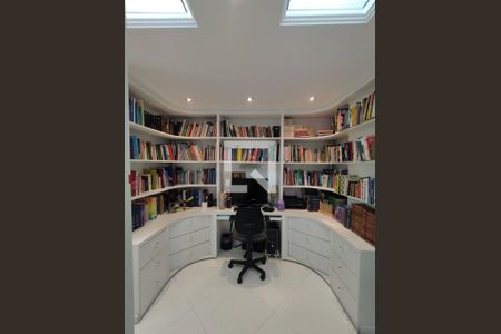 Sala de Leitura de apartamento à venda com 3 quartos, 174m² em Aclimação, São Paulo