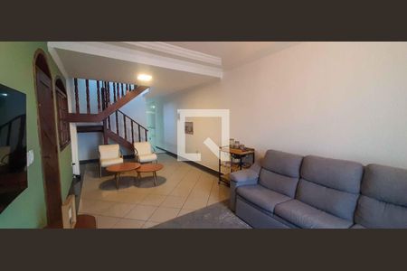 Sala de casa à venda com 3 quartos, 196m² em Santo Antônio, Osasco