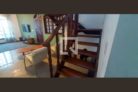 Sala de casa à venda com 3 quartos, 196m² em Santo Antônio, Osasco