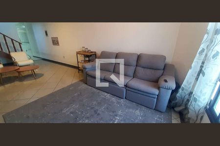 Sala de casa à venda com 3 quartos, 196m² em Santo Antônio, Osasco