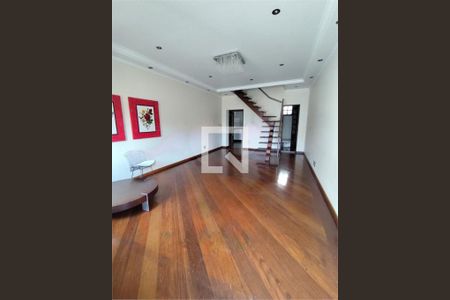 Casa à venda com 3 quartos, 300m² em Chácara Seis de Outubro, São Paulo