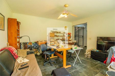 Casa à venda com 4 quartos, 325m² em Chácara Monte Alegre, São Paulo