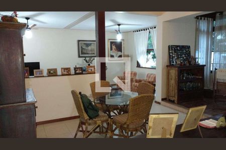 Casa à venda com 4 quartos, 270m² em Humaitá, Rio de Janeiro