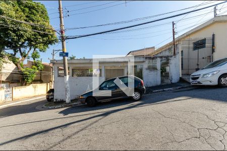 Fachada de casa à venda com 2 quartos, 144m² em Vila Marina, São Paulo