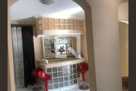 Casa à venda com 3 quartos, 180m² em Jardim das Vertentes, São Paulo