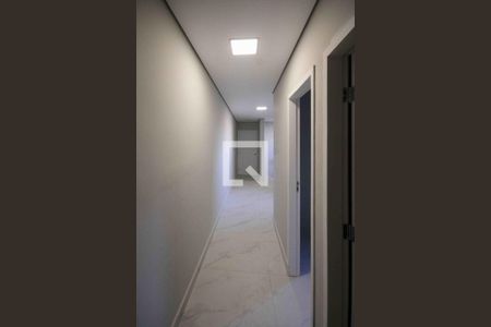 Corredor de apartamento para alugar com 2 quartos, 47m² em Cidade Continental, São Paulo