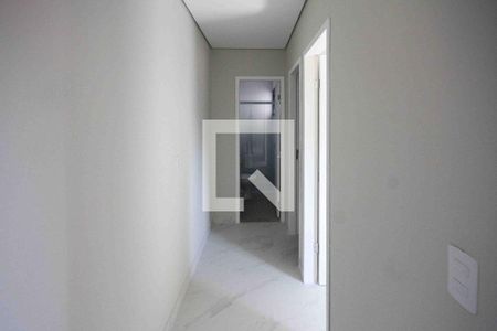 Corredor de apartamento para alugar com 2 quartos, 46m² em Cidade Continental, São Paulo