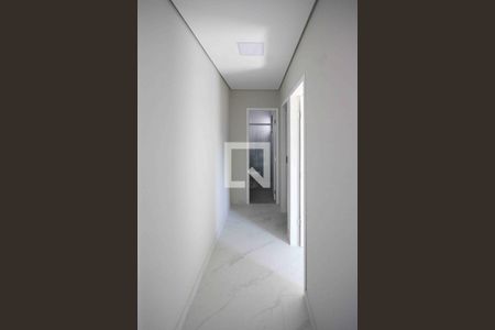 Corredor de apartamento para alugar com 2 quartos, 46m² em Cidade Continental, São Paulo