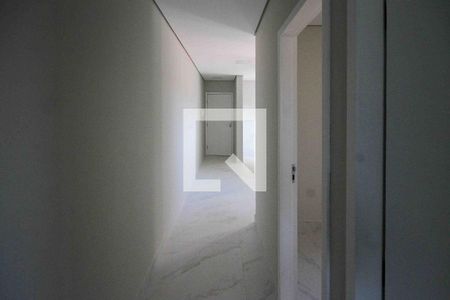 Corredor de apartamento para alugar com 2 quartos, 47m² em Cidade Continental, São Paulo