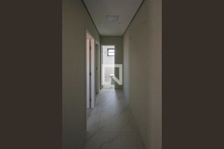 Corredor de apartamento para alugar com 2 quartos, 47m² em Cidade Continental, São Paulo