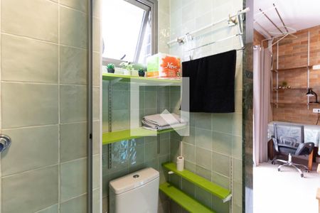 Banheiro de kitnet/studio para alugar com 1 quarto, 32m² em Liberdade, São Paulo