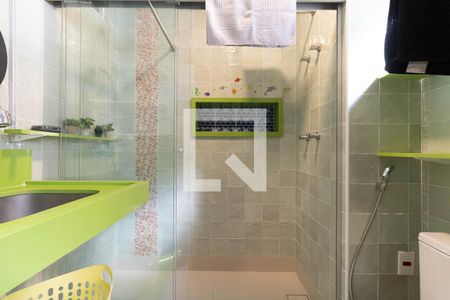 Banheiro de kitnet/studio para alugar com 1 quarto, 32m² em Liberdade, São Paulo