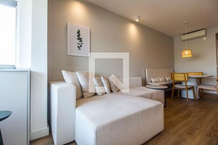 Sala de TV de apartamento à venda com 2 quartos, 78m² em Alphaville Industrial, Barueri