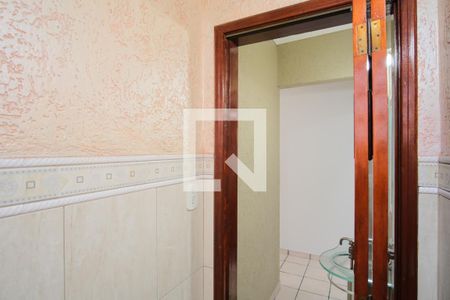 Lavabo de casa à venda com 3 quartos, 200m² em Vila Mafra, São Paulo
