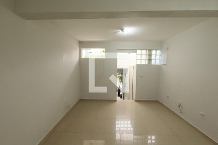 Sala de casa para alugar com 2 quartos, 65m² em Jardim Umuarama, São Paulo