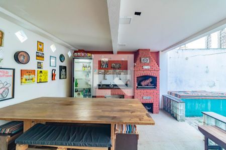 Quintal de casa à venda com 3 quartos, 180m² em Parque Imperial, São Paulo