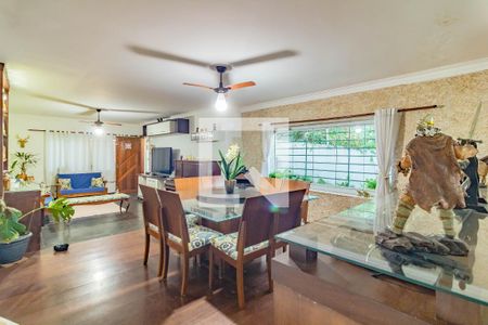 Sala de casa à venda com 3 quartos, 180m² em Parque Imperial, São Paulo