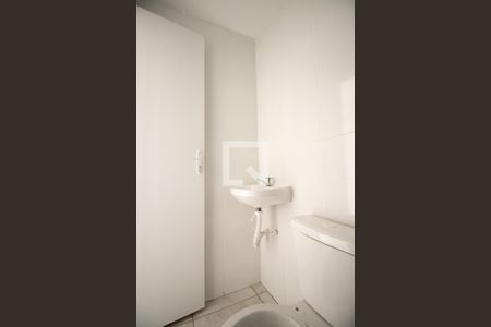 Banheiro de casa para alugar com 1 quarto, 69m² em Coelho, São Gonçalo