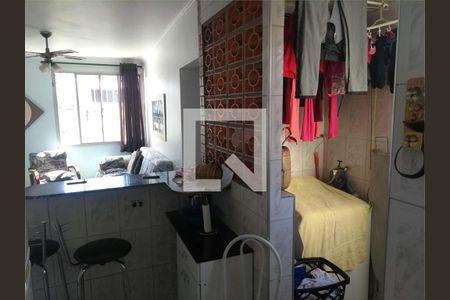 Apartamento à venda com 3 quartos, 60m² em Jardim Santa Josefina, São Paulo
