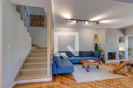 Casa à venda com 4 quartos, 290m² em Santo Amaro, São Paulo