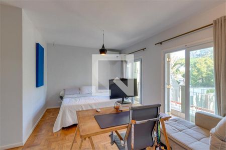 Casa à venda com 4 quartos, 290m² em Santo Amaro, São Paulo