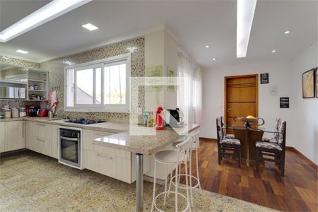 Casa à venda com 5 quartos, 690m² em Jardim Marajoara, São Paulo