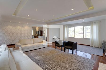 Casa à venda com 5 quartos, 690m² em Jardim Marajoara, São Paulo